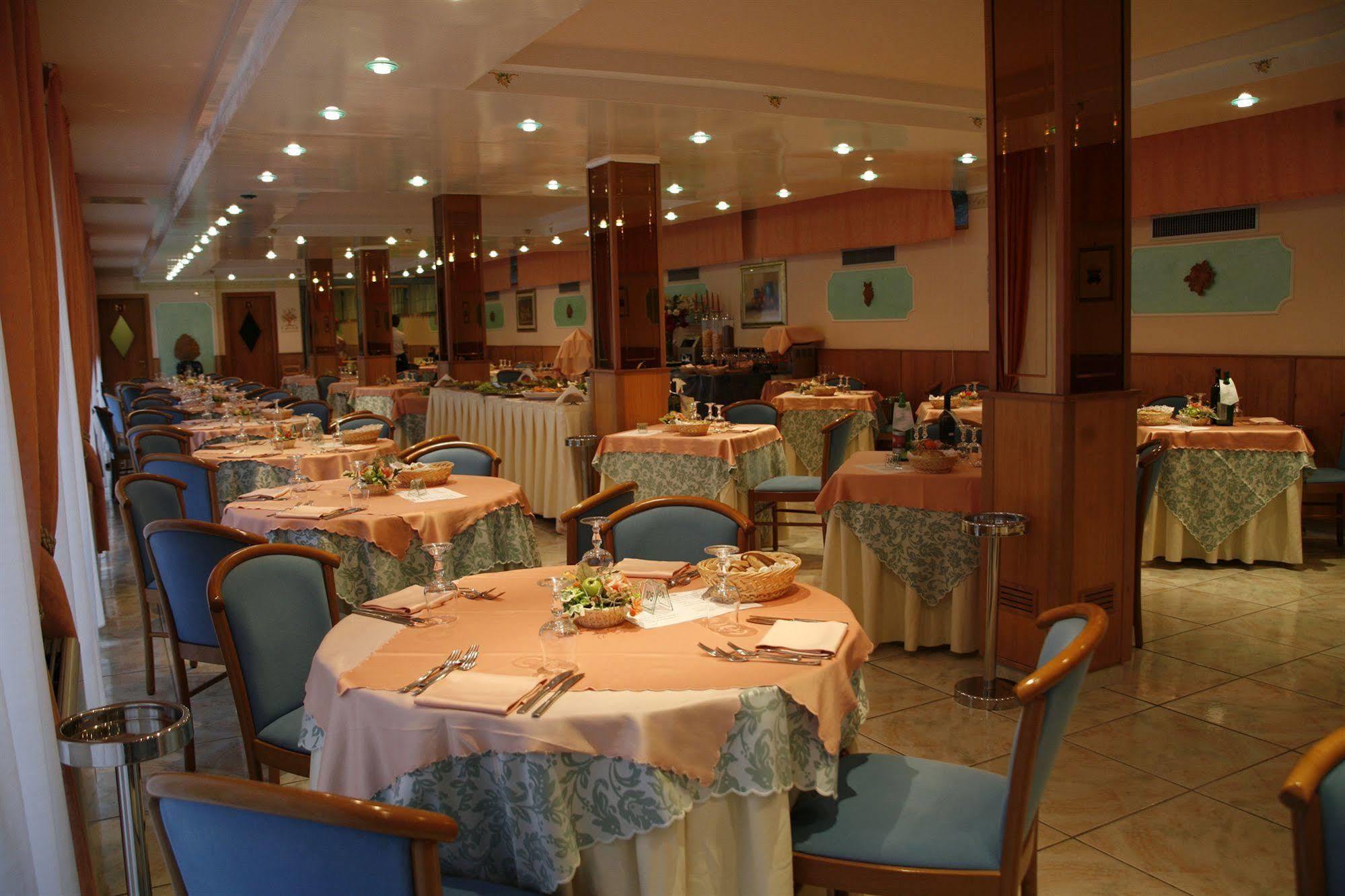 Hotel Leucosya Marina Di Casal Velino 외부 사진